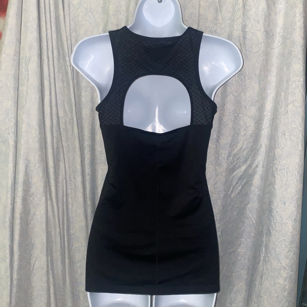 BCG Yoga Activewear Tops for Women black. Open back. Lace details